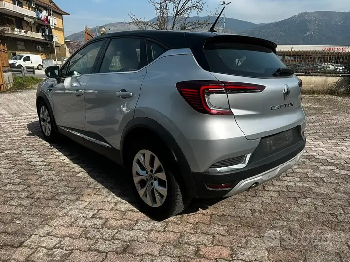 Renault Captur 2020 photo 2