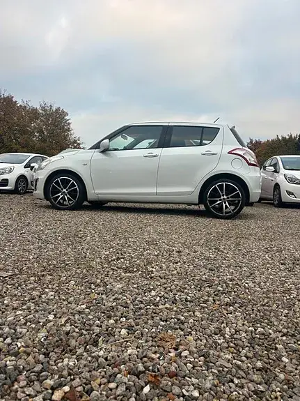 Suzuki Swift 2016 photo 3
