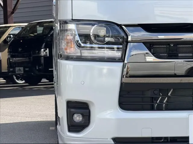 Toyota Hiace 2026 photo 5