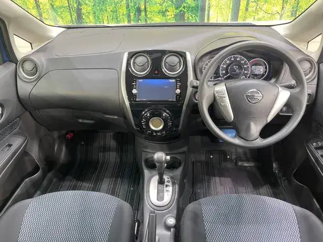 Nissan Note 2015 photo 2