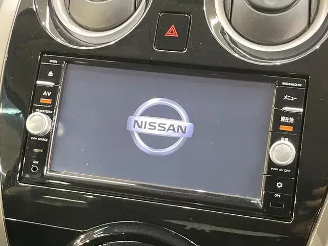 Nissan Note 2015 photo 3