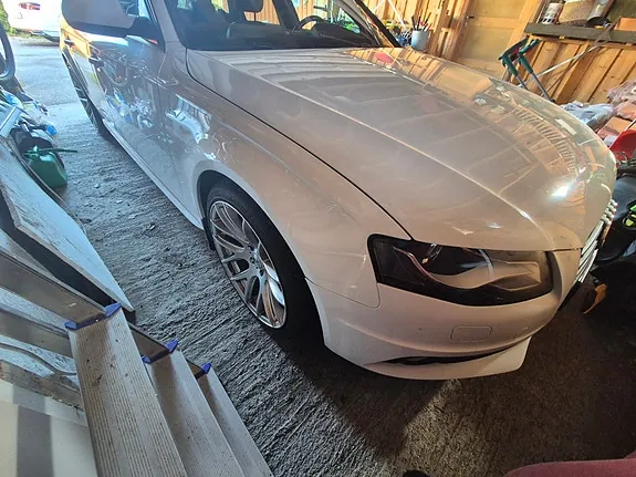 Audi A4 2010 photo 4