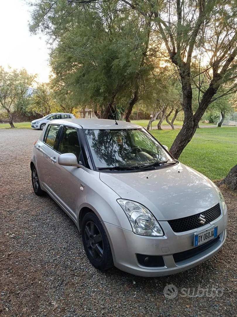 Suzuki Swift 2009 photo 3