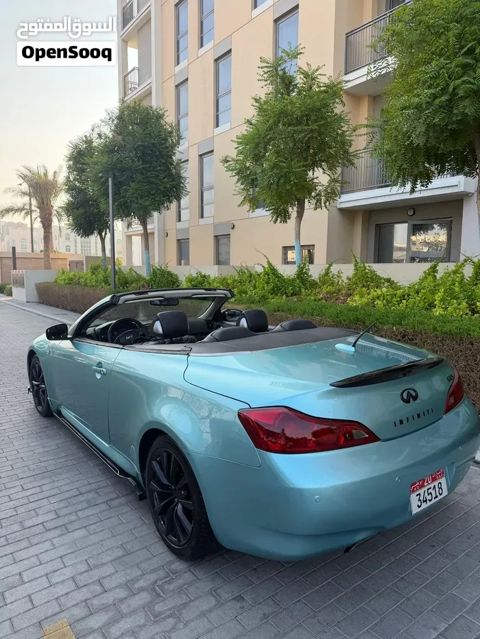 Infiniti G37 2011 photo 3