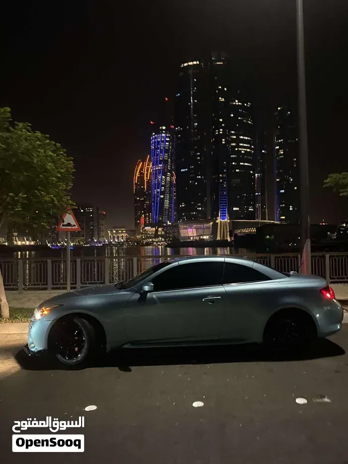 Infiniti G37 2011 photo 2