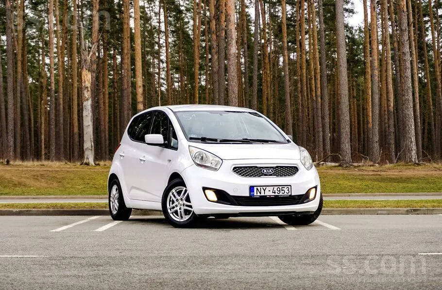 Kia Venga 2011 photo 2