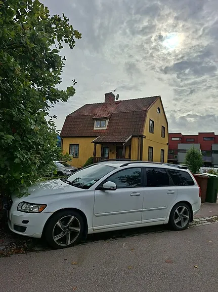 Volvo V50 2010 photo 2