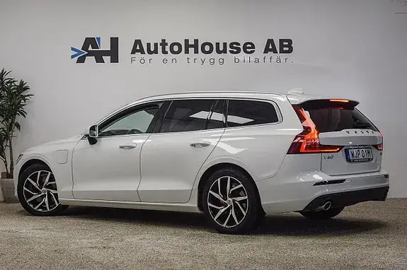 Volvo V60 2020 photo 2