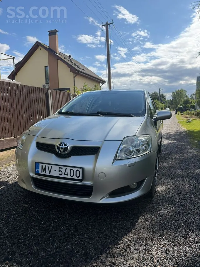 Toyota Auris 2007 photo 2