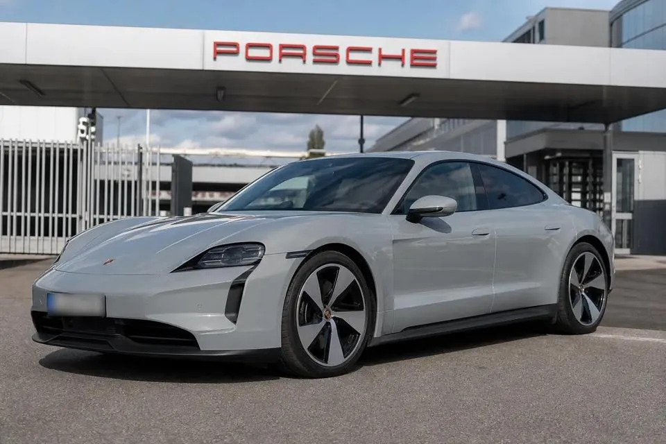 Porsche Taycan