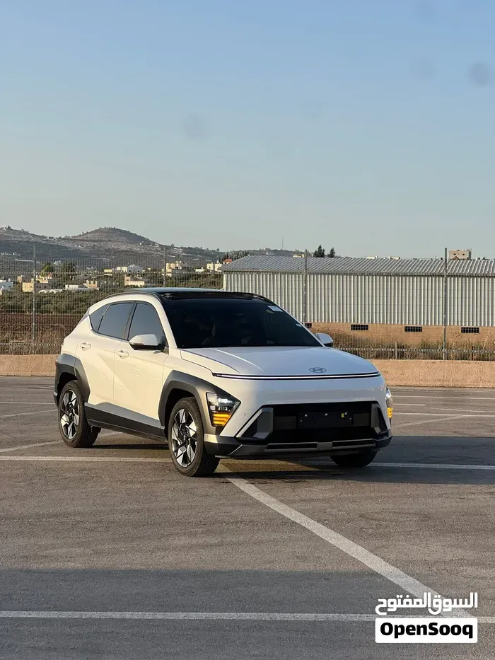 Hyundai Kona 2023 photo 2