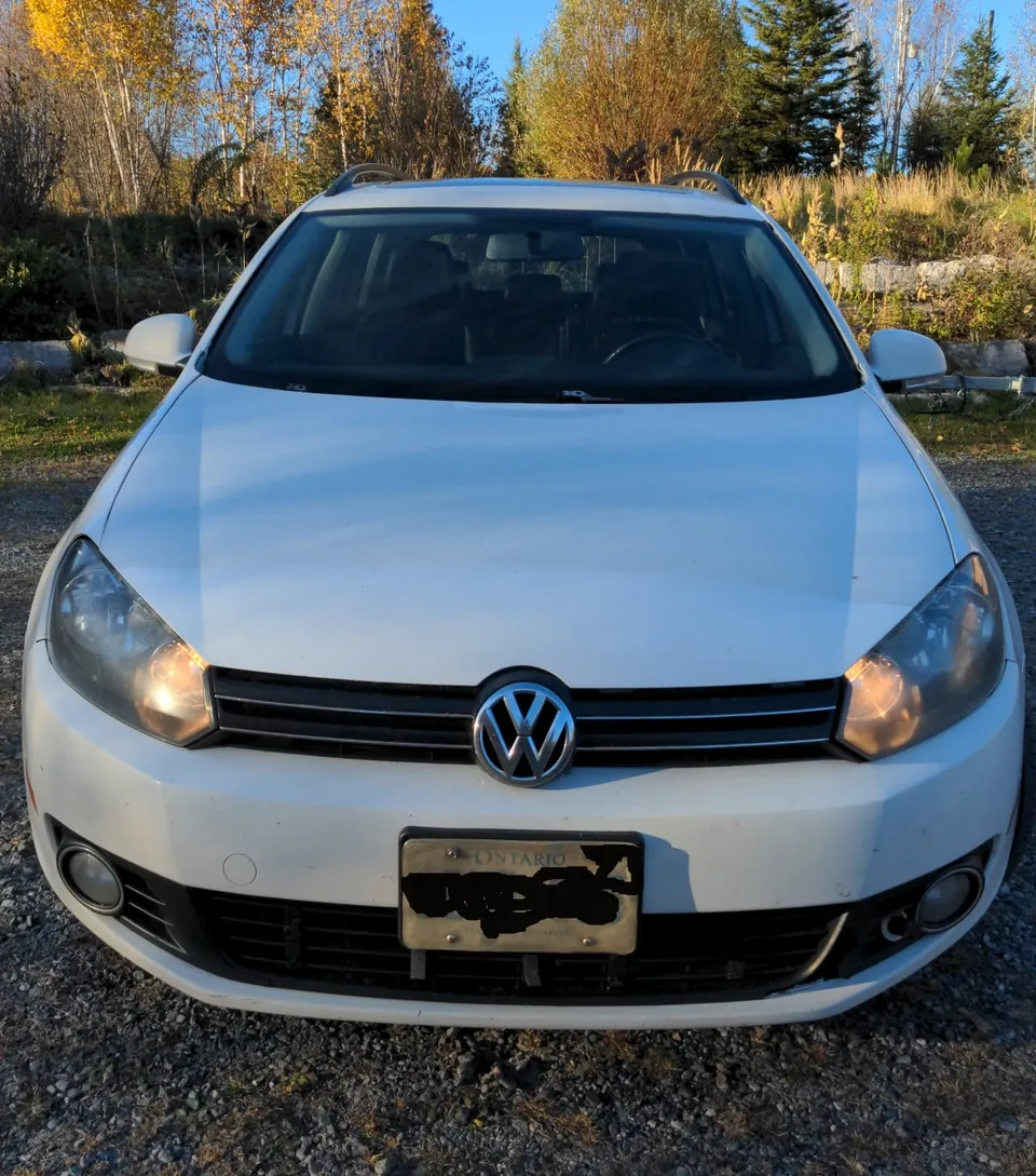 Volkswagen Golf 2011 photo 3