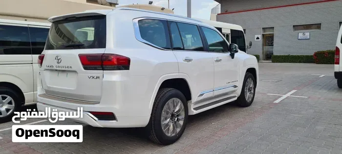 Toyota Land Cruiser Vxr 2024 photo 2