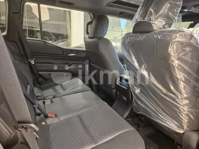 Toyota Land Cruiser Prado 2025 photo 3