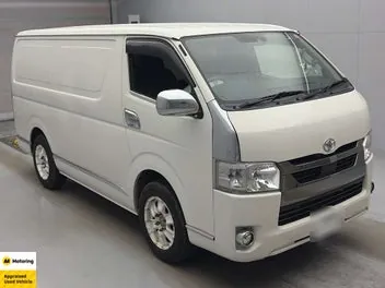Toyota Hiace 2021 photo 2