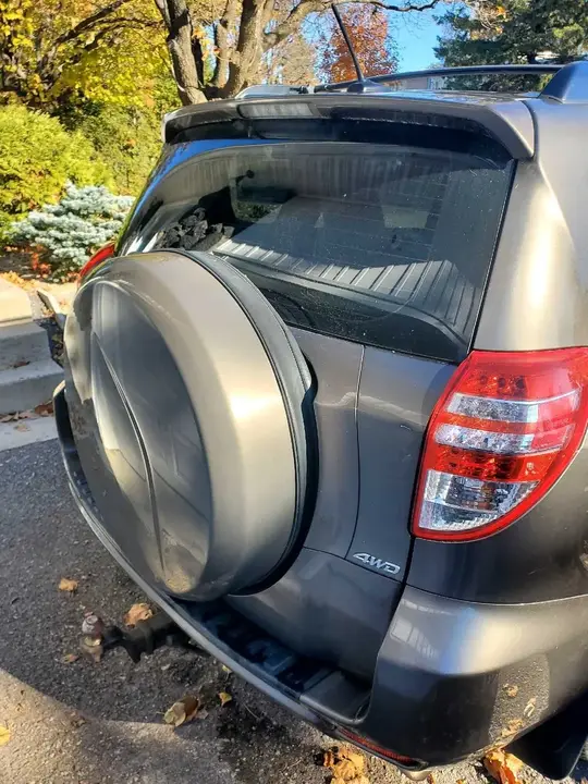Toyota Rav4 2012 photo 4