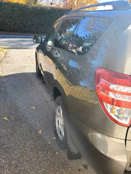 Toyota Rav4 2012 photo 3
