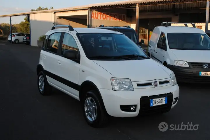 Fiat Panda 2010 photo 2