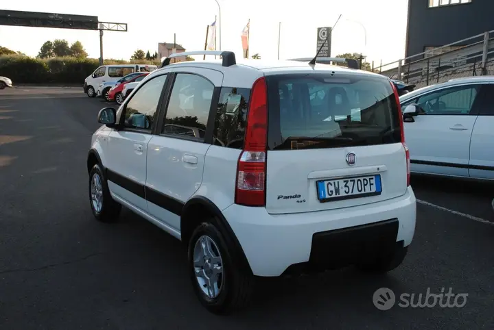 Fiat Panda 2010 photo 4