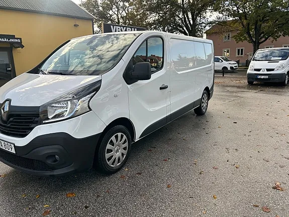 Renault Trafic 2016 photo 2