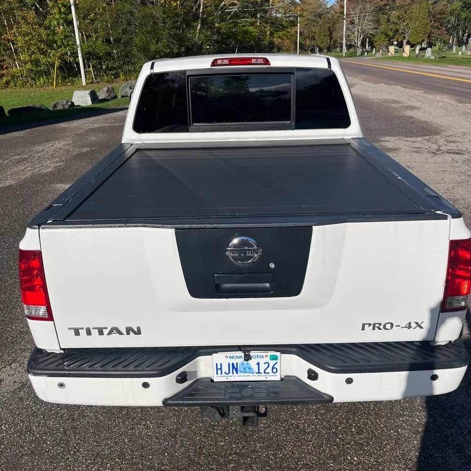 Nissan Titan 2011 photo 4