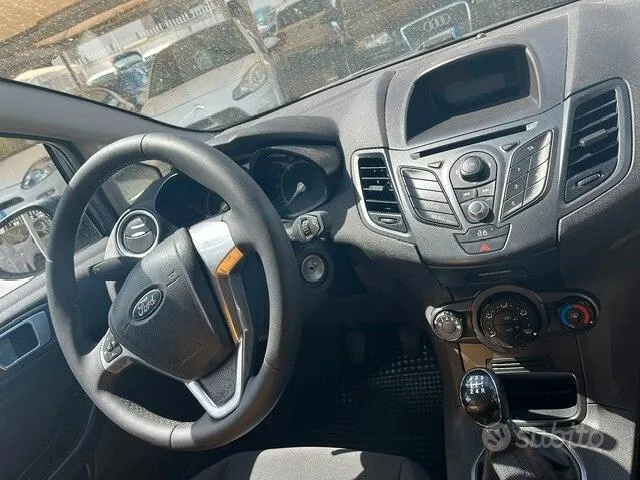 Ford Fiesta 2013 photo 4