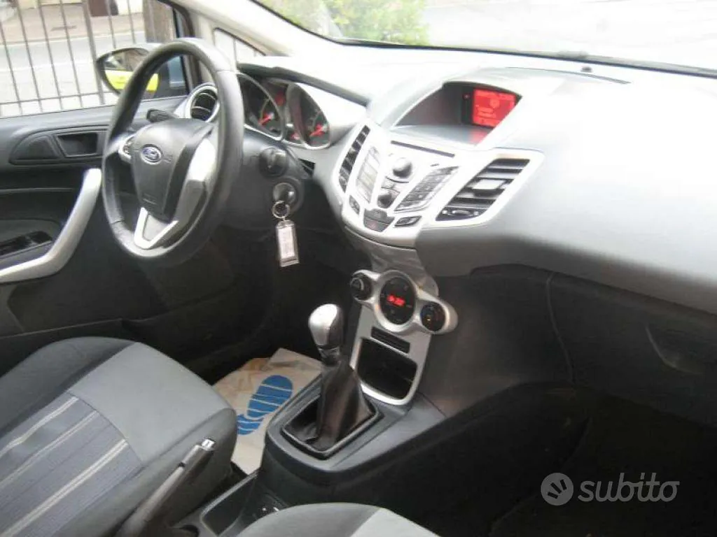 Ford Fiesta 2009 photo 5