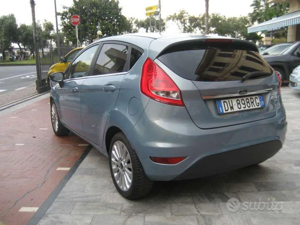 Ford Fiesta 2009 photo 4