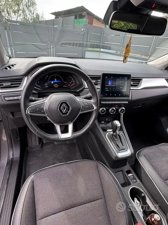 Renault Captur 2022 photo 4