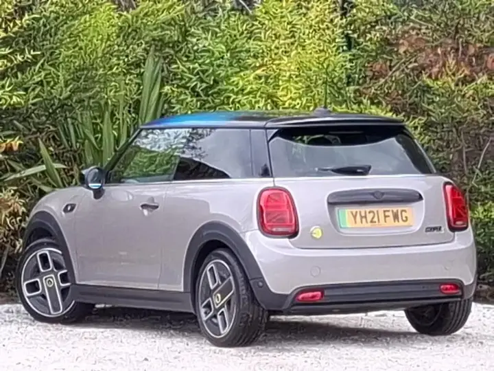 Mini Cooper Se 2021 photo 2