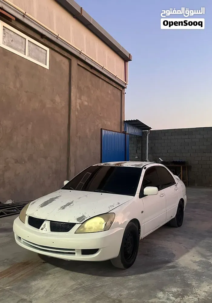 Mitsubishi Xpander 2010 photo 2