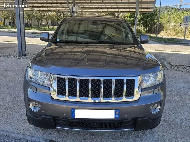 Jeep Grand Cherokee 2012 photo 2