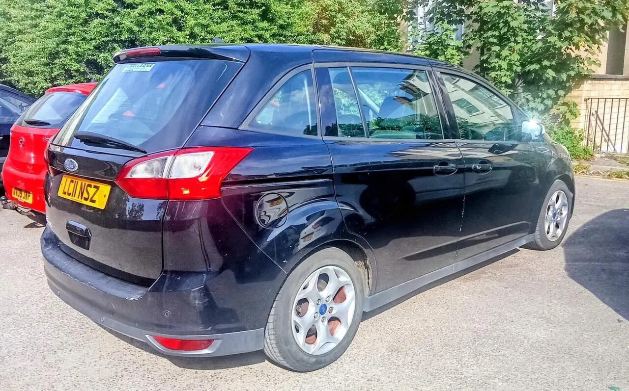 Ford Grand C-Max 2011 photo 4