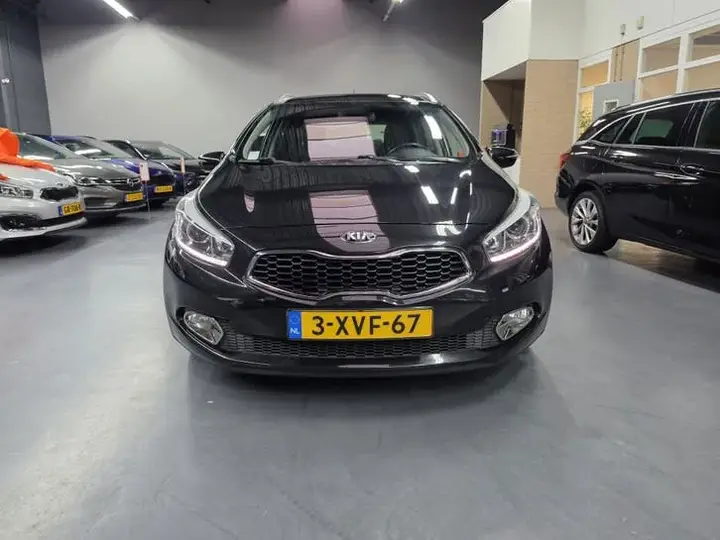 Kia Ceed Sportswagon 2014 photo 2