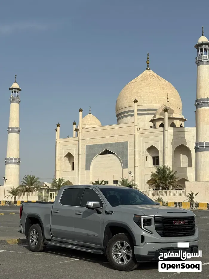 GMC Sierra 2024 photo 2