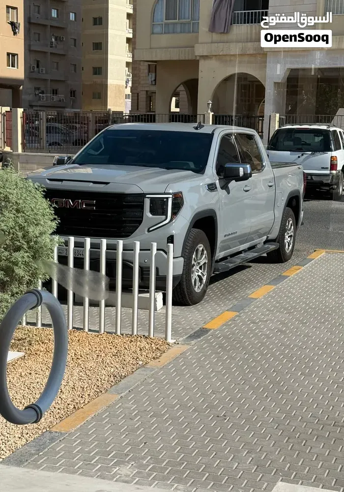 GMC Sierra