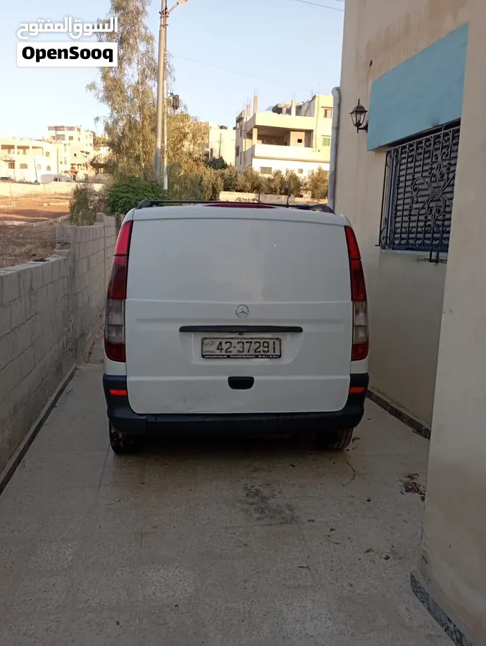 Mercedes-Benz V-Class 2011 photo 4