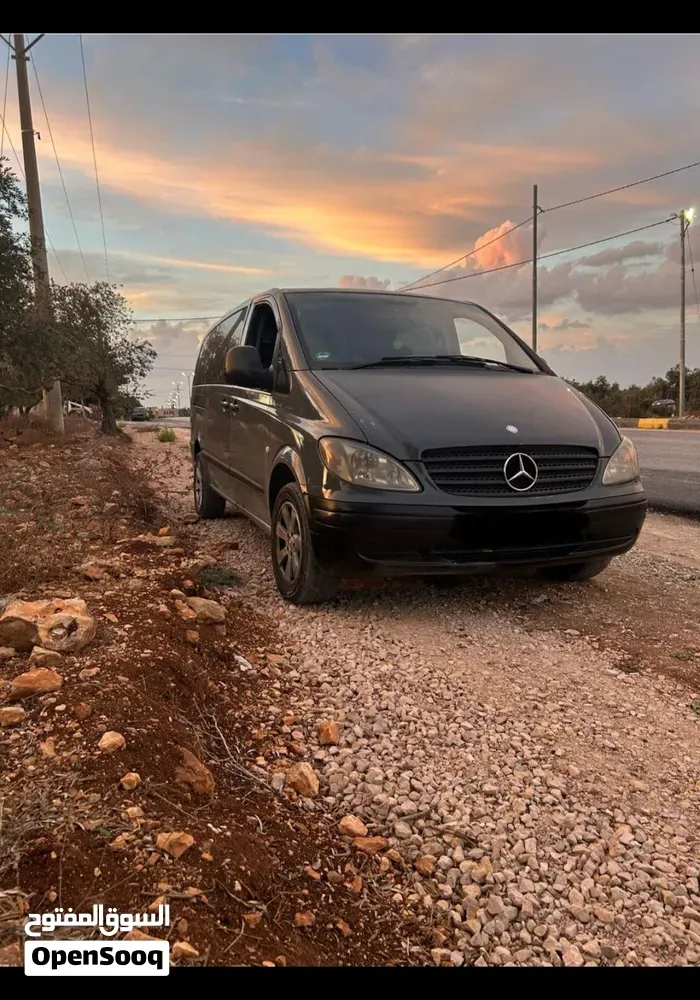 Mercedes-Benz V-Class 2011 photo 5