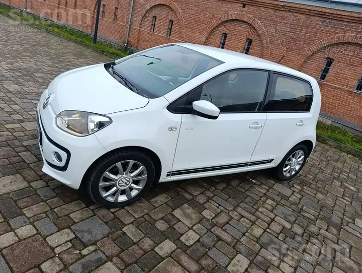 Volkswagen Up 2015 photo 4