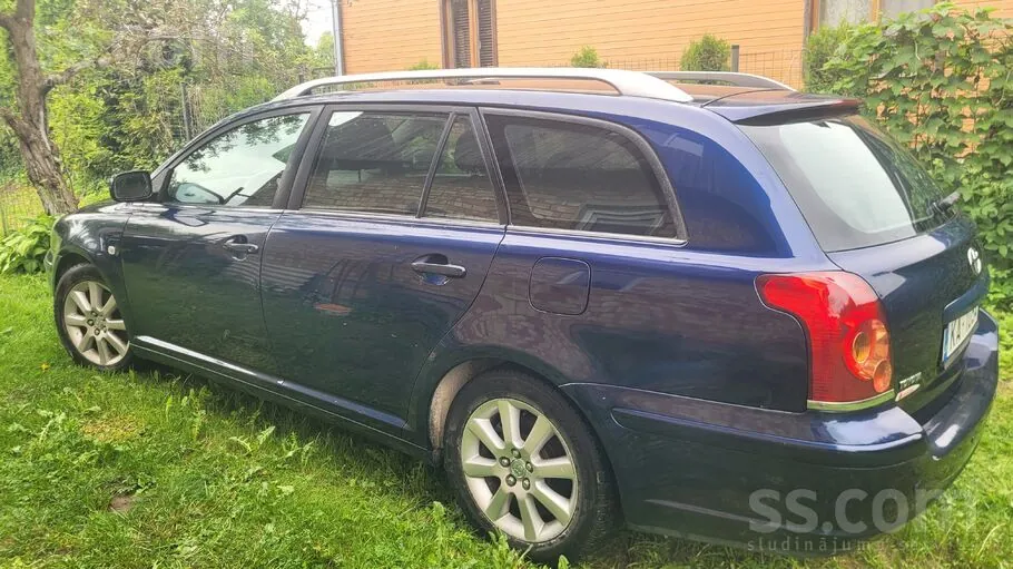 Toyota Avensis 2005 photo 5