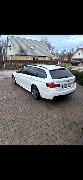 BMW 528I 2011 photo 2