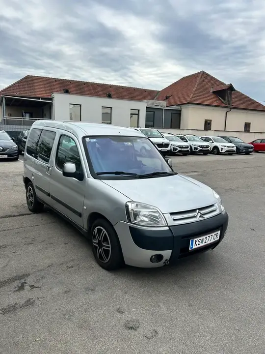 Citroen Berlingo 2004 photo 2