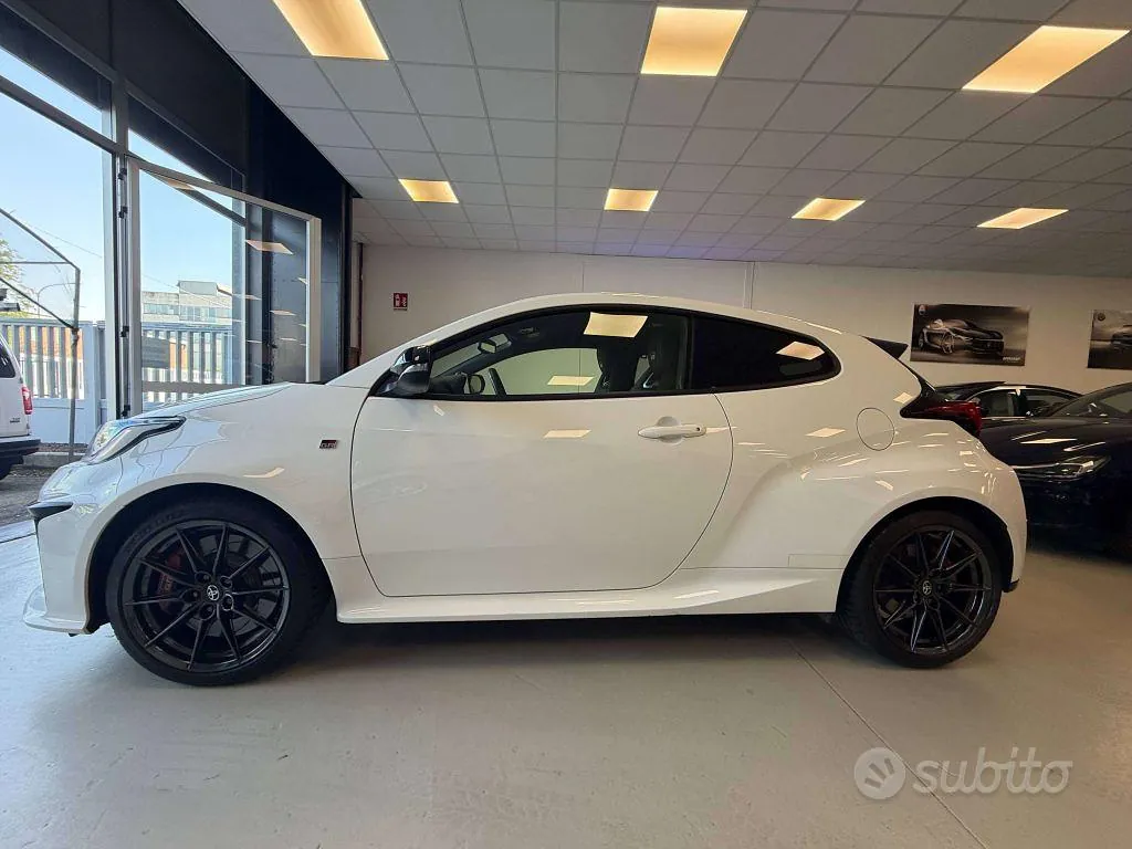 Toyota Yaris 2020 photo 2