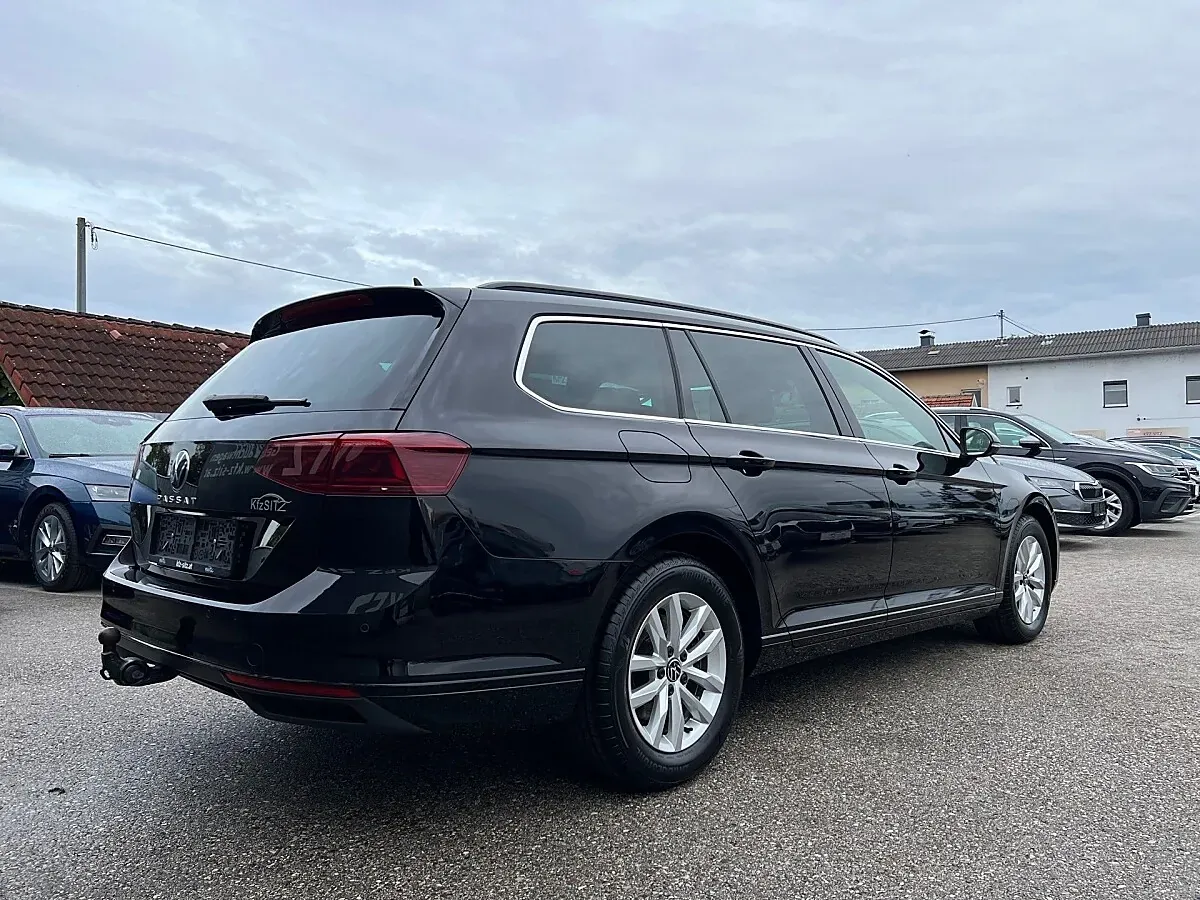 Volkswagen Passat 2023 photo 3