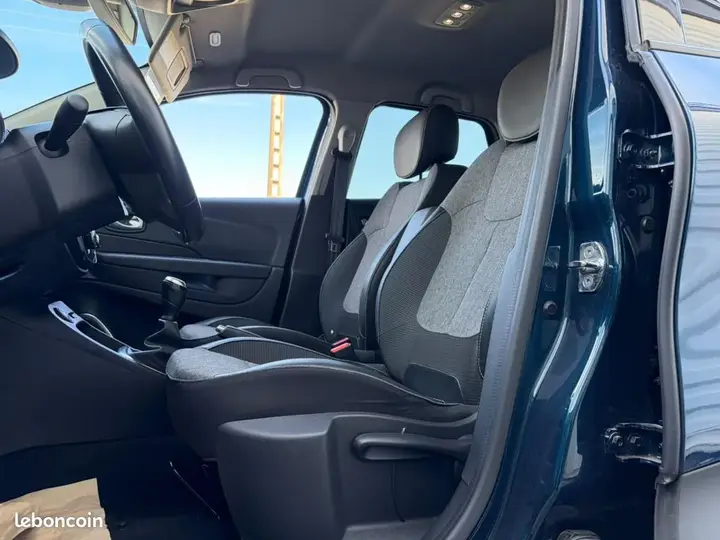 Renault Captur 2019 photo 4