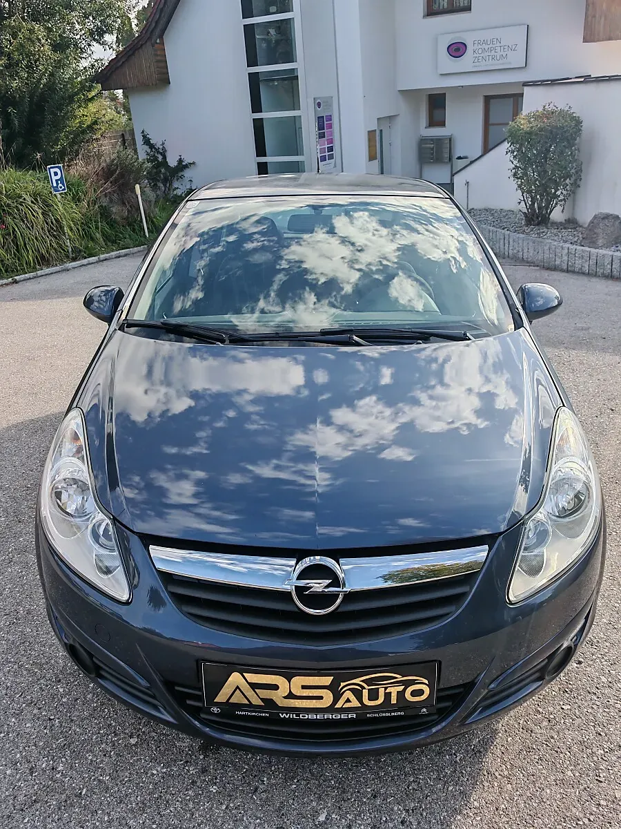 Opel Corsa 2010 photo 2
