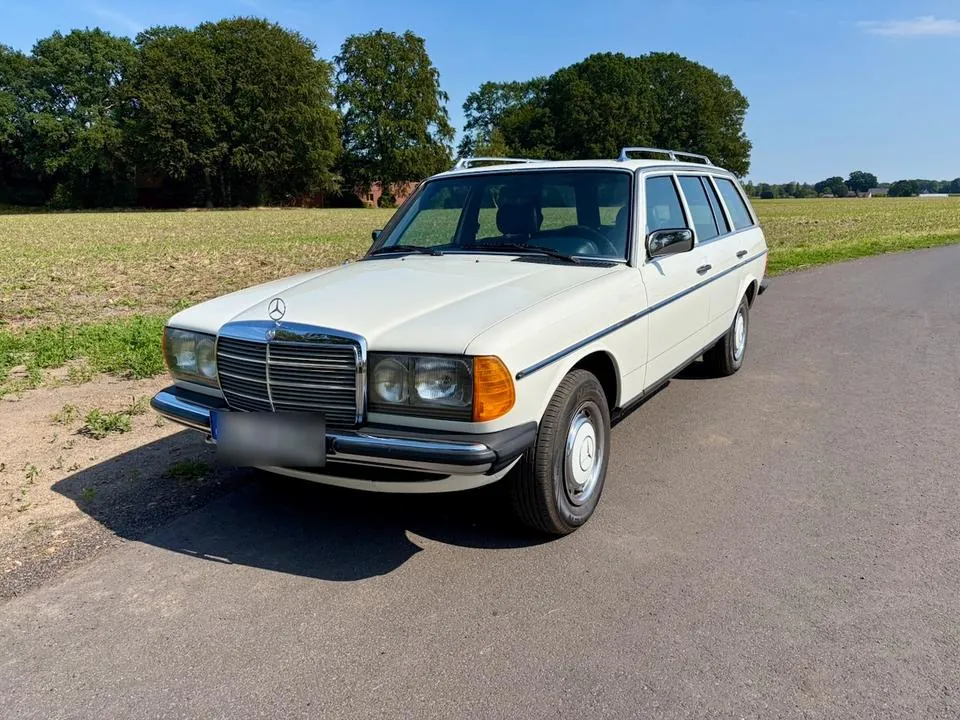 Mercedes-Benz W123