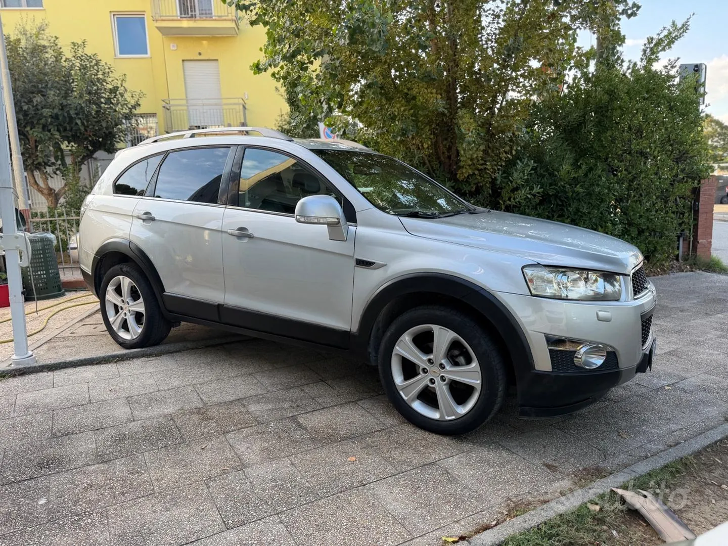 Chevrolet Captiva 2011 photo 2