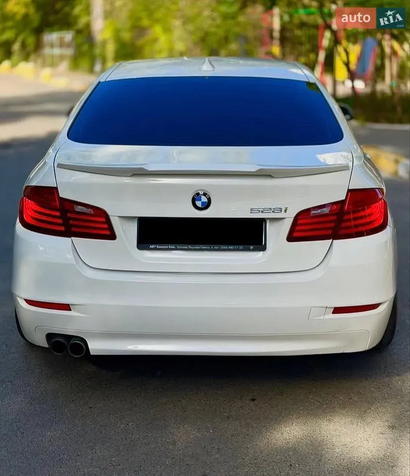 BMW 5 Series 2014 photo 4