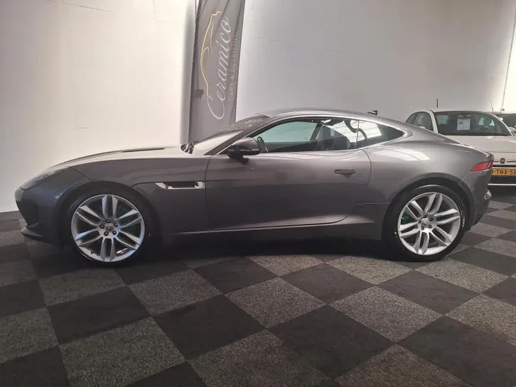 Jaguar F-Type 2015 photo 2